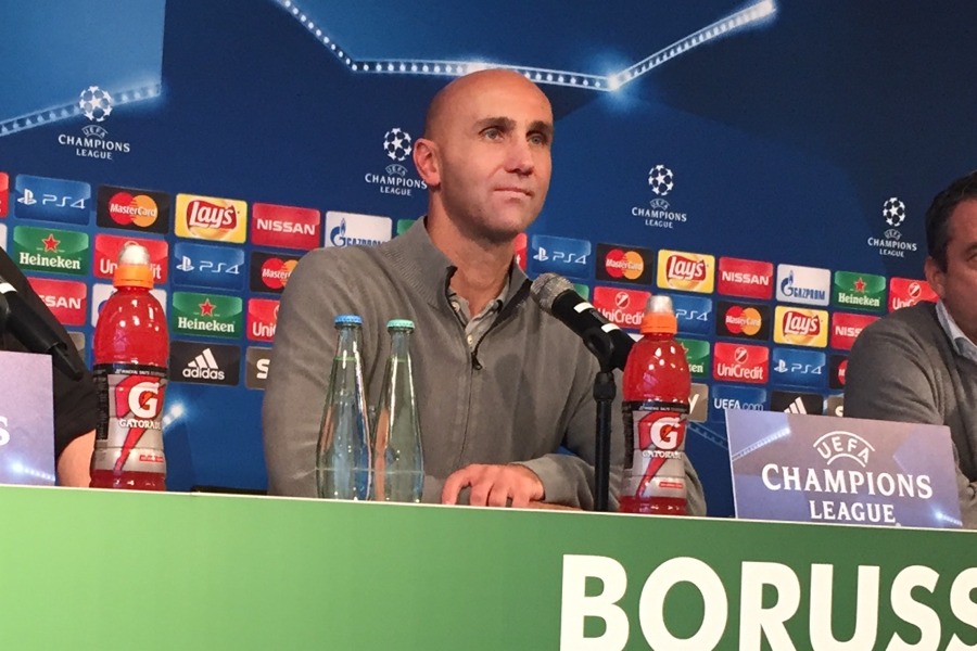 Andre Schubert am Dienstag auf der PK (Foto: Jan van Leeuwen / TORfabrik.de)