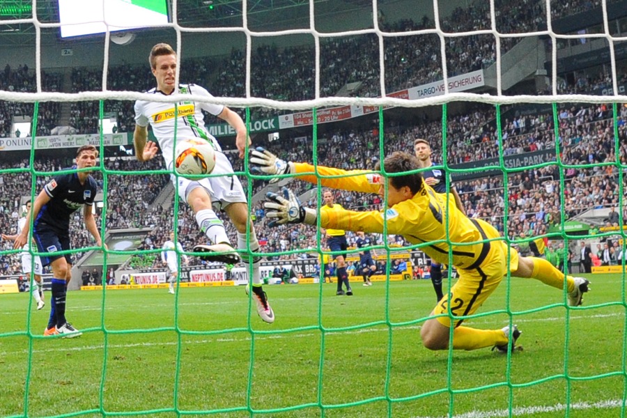 Herrmann netzt entschlossen ein (Foto: Norbert Jansen / Fohlenfoto)