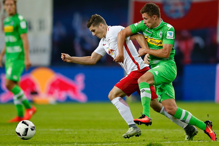 Mit Haken und Ösen (Photo by Boris Streubel / Bongarts / Getty Images)