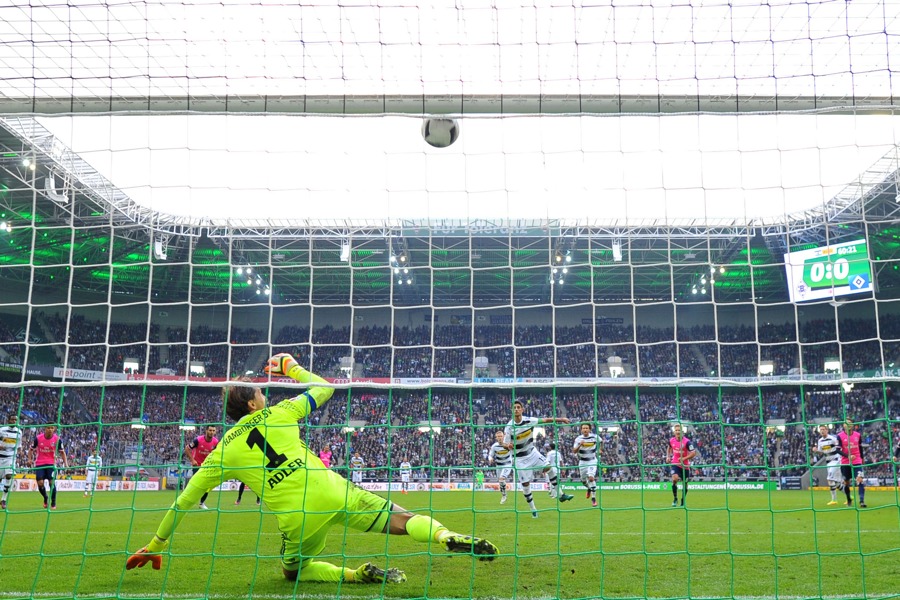 Lars Stindl nagelte den Ball an die Latte (Foto: Norbert Jansen / Fohlenfoto)