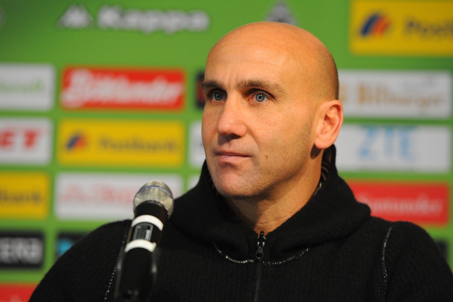 André Schubert auf der PK am Freitag (Foto: Norbert Jansen / Fohlenfoto)