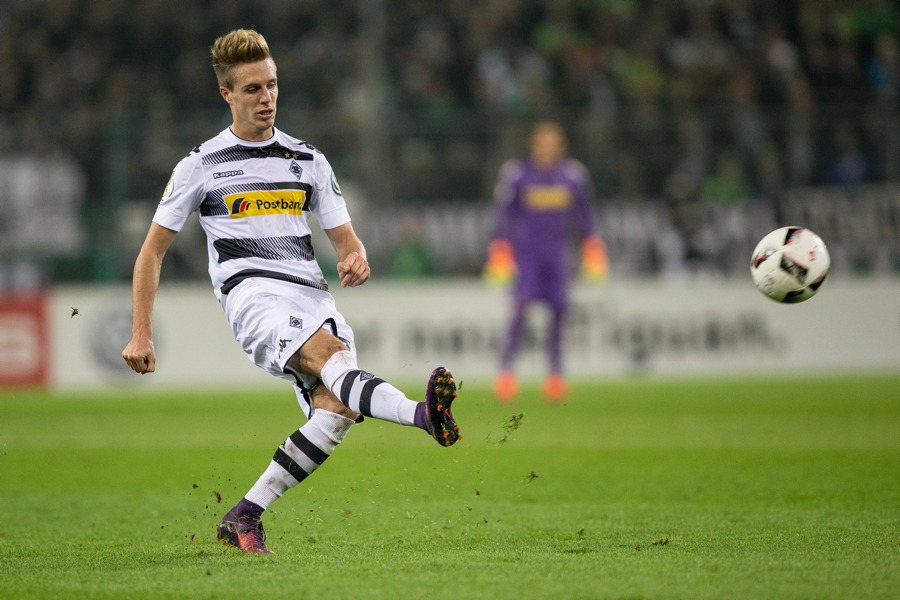 Patrick Herrmann im Spiel gegen Stuttgart  (Foto: Maja Hitij / Bongarts / Getty Images)