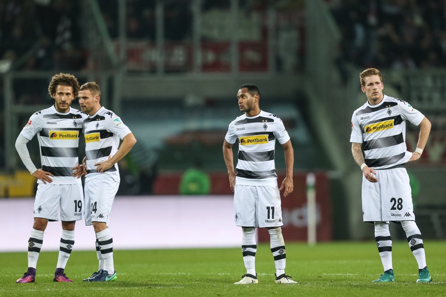 Lange Gesichter (Photo by Maja Hitij / Bongarts / Getty Images)