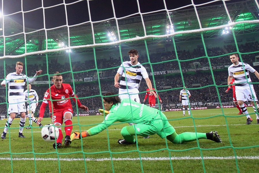 Riesenglück nach Sommers Patzer (Foto: Alex Grimm / Bongarts / Getty Images)