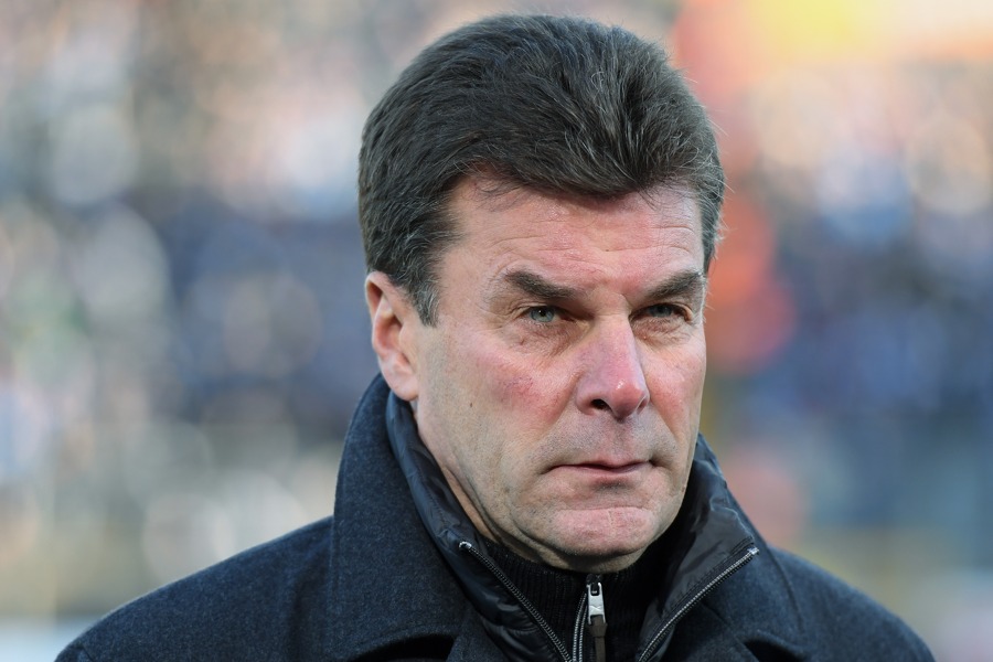 Dieter Hecking bei seinem Debüt (Photo by Matthias Hangst / Bongarts / Getty Images)