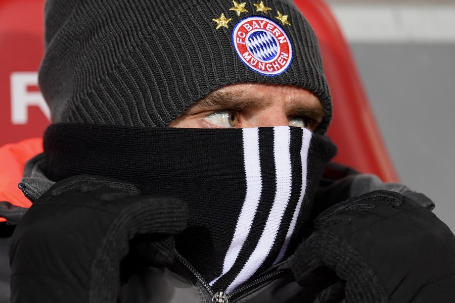 Franck Ribery bei Minusgraden in Freiburg (Foto: Matthias Hangst / Bongarts / Getty Images)