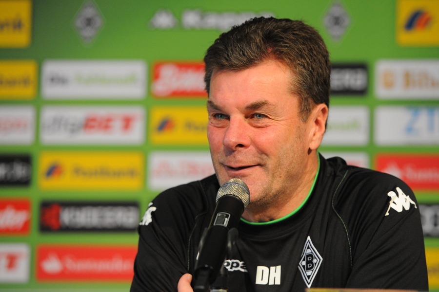 Dieter Hecking bei der PK am Montag (Foto: Norbert Jansen / Fohlenfoto)