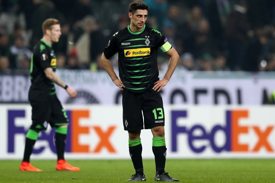 Lars Stindl ist konsterniert (Foto: Lars Baron / Bongarts / Getty Images)