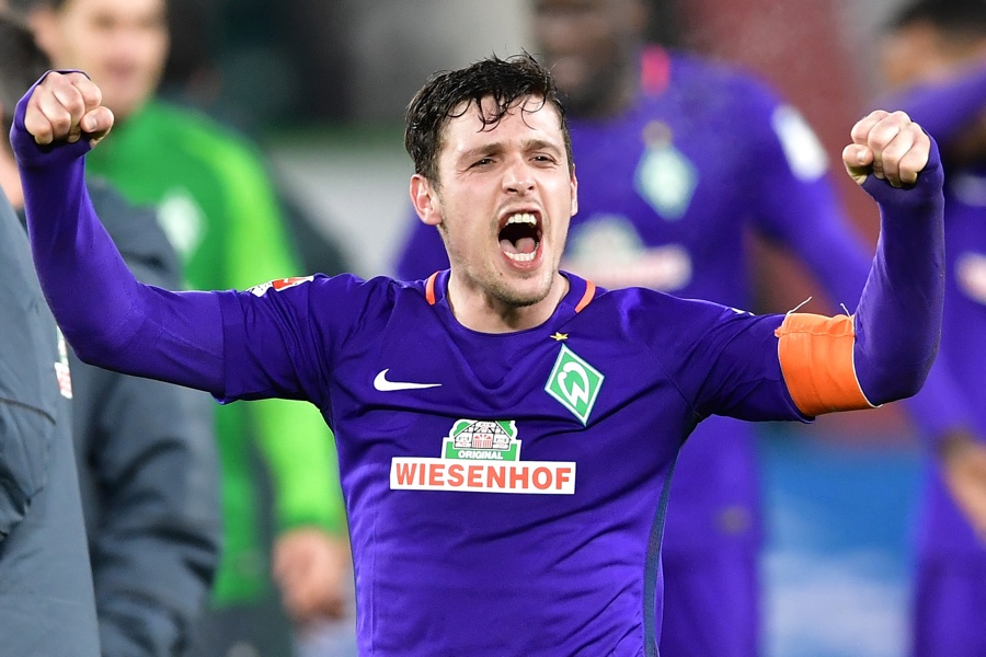 Zlatko Junuzovic bejubelt den Bremer Dusel-Sieg in Wolfsburg (Photo by Stuart Franklin /Bongarts/ Getty Images)
