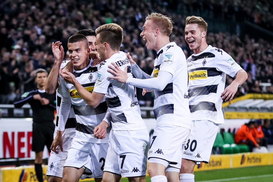 Großer Jubel um und mit László Bénes nach dem Tor des Tages gegen Hertha BSC (Foto: Maja Hitij / Bongarts / Getty Images)