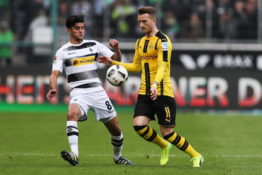 Mo Dahoud und Marco Reus (Foto: Maja Hitij / Bongarts / Getty Images)