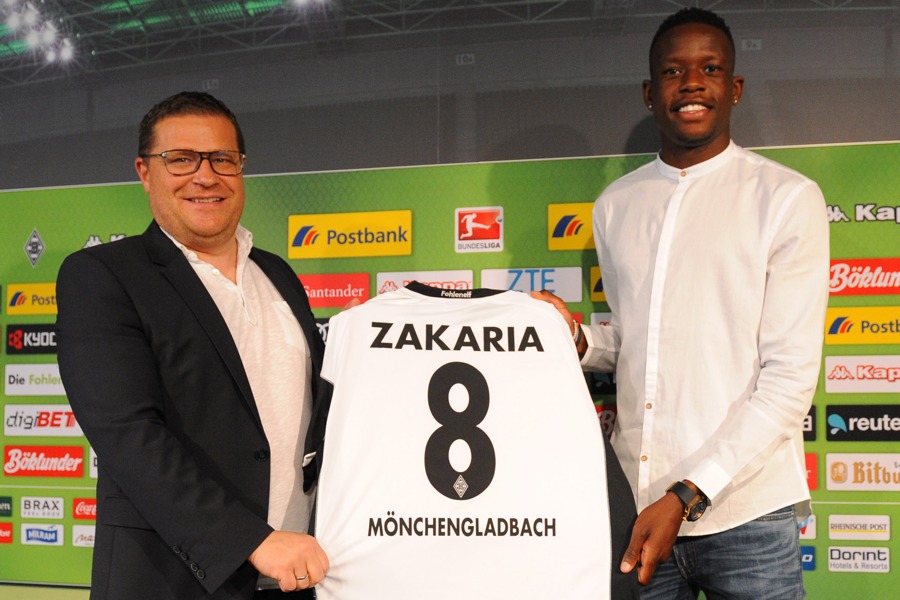 Denis Zakaria und Max Eberl am Freitag im Borussia-Park (Foto: Norbert Jansen / Fohlenfoto)