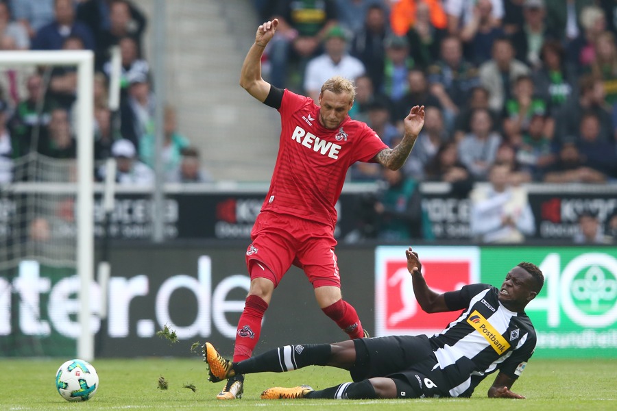 Zakaria vor Risse (Foto: Christof Koepsel / Bongarts / Getty Images)