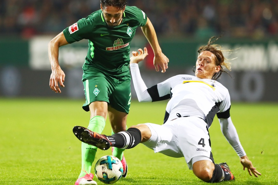 Jannik Vestergaard hatte an alter Wirkungsstätte alles unter Kontrolle (Foto: Martin Rose / Bongarts / Getty Images)