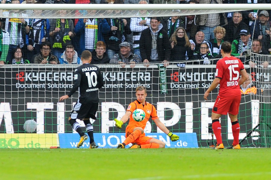 Thorgan Hazard verpasst das 2:0 (Foto: TORfabrik.de)