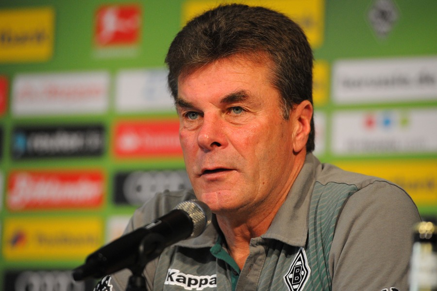 Dieter Hecking auf der PK am Freitag (Foto: TORfabrik.de)