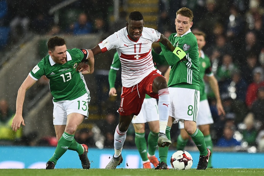 Denis Zakaria beim Play-Off-Spiel gegen Nordirland (Foto: Charles McQuillan / Getty Images)