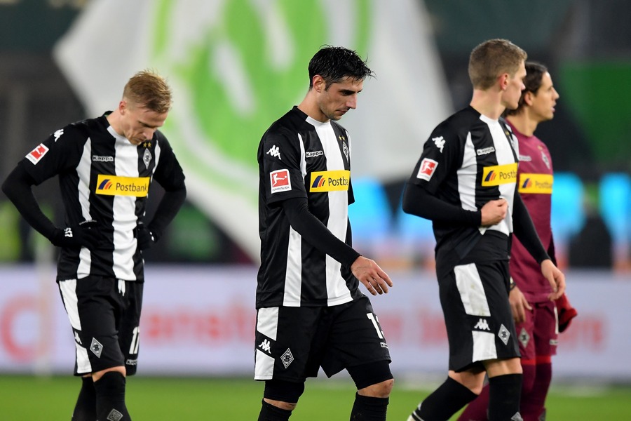 Hängende Köpfe nach dem 0:3 in Wolfsburg (Foto: Stuart Franklin / Bongarts / Getty Images)