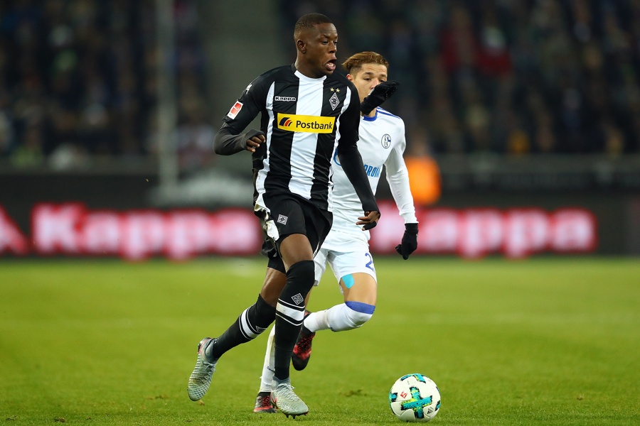 Mit raumgreifenden Schritten - Denis Zakaria (Foto: Dean Mouhtaropoulos / Bongarts / Getty Images)