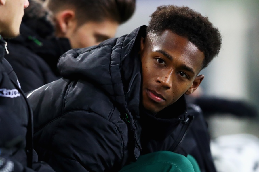 Reece Oxford - Startelfdebüt in Freiburg? (Foto: Dean Mouhtaropoulos / Bongarts / Getty Images)