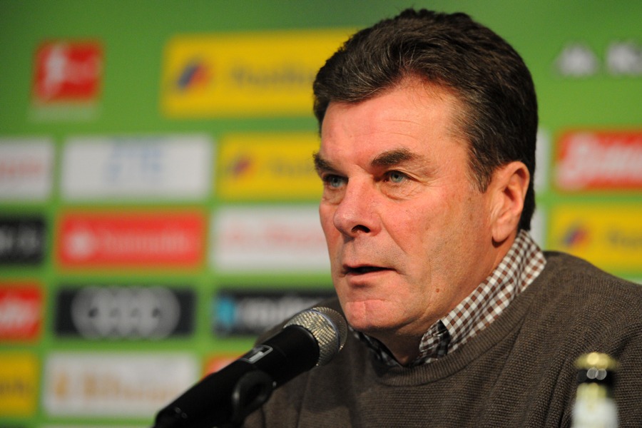 Dieter Hecking bei der PK am Freitag (Foto: TORfabrik.de)