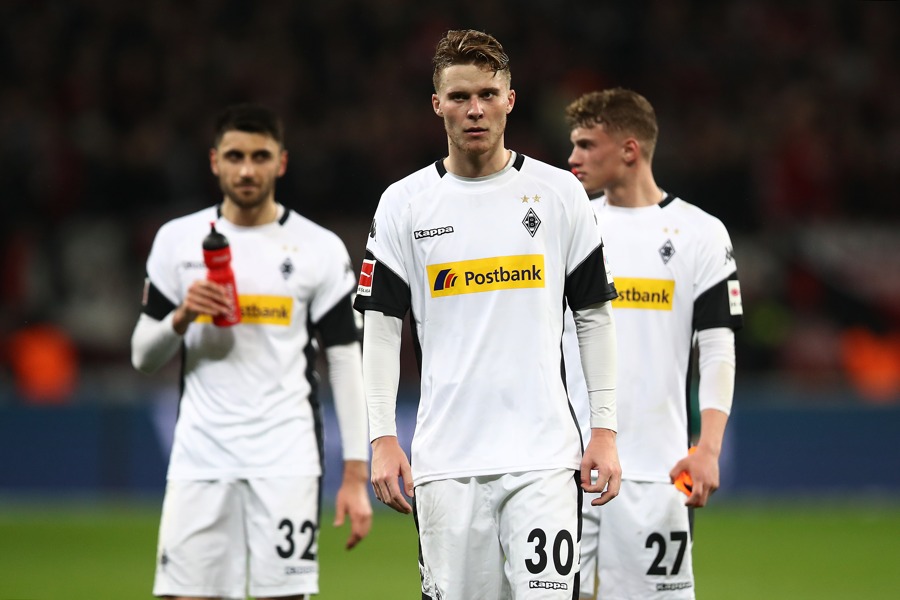 Enttäuschung nach der Niederlage in Leverkusen (Foto: Maja Hitij / Bongarts / Getty Images)